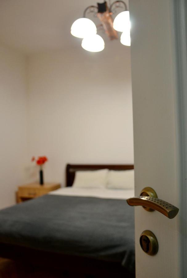 Brand New Apartment In City Center Leopoli Esterno foto