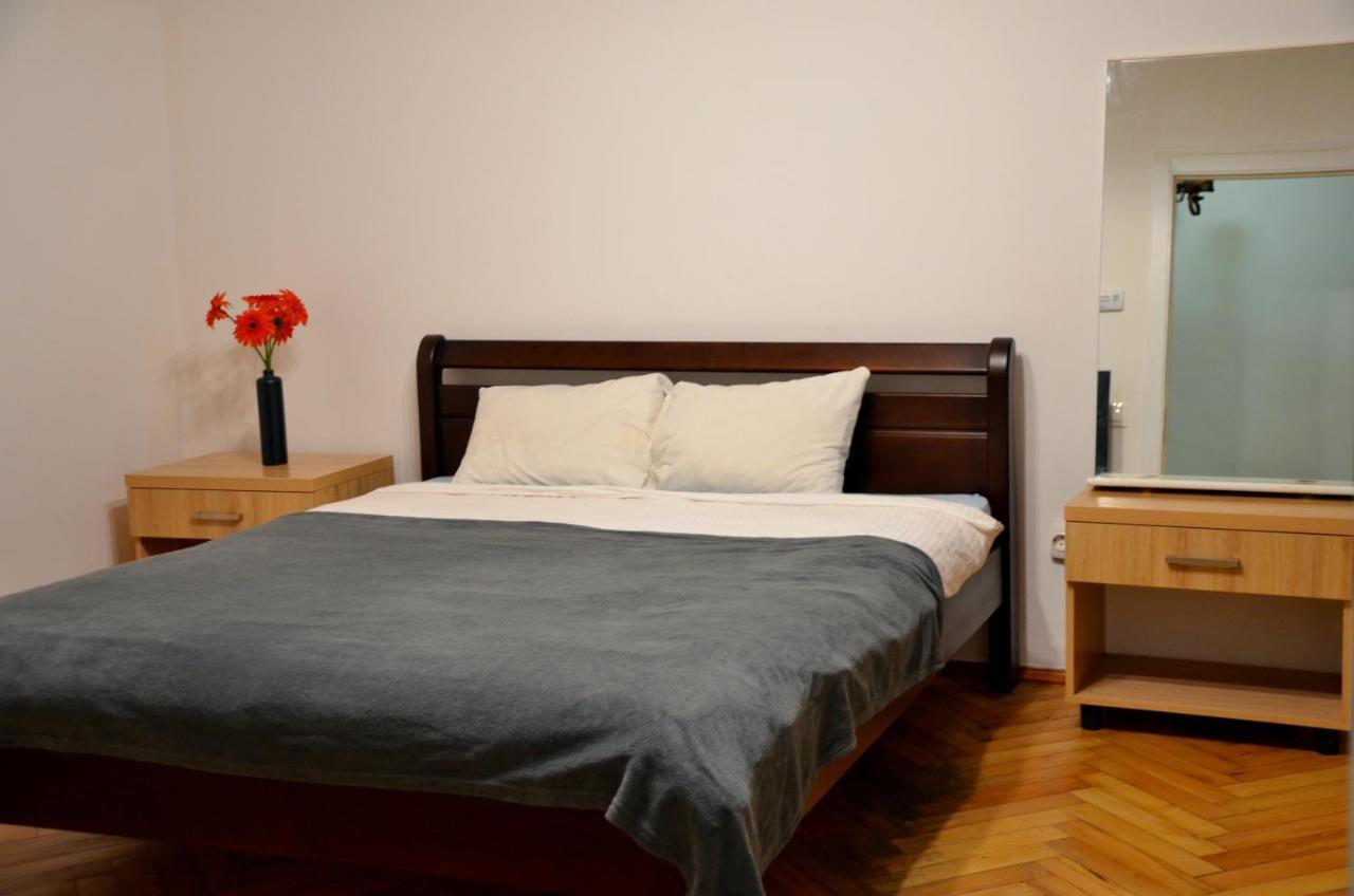 Brand New Apartment In City Center Leopoli Esterno foto