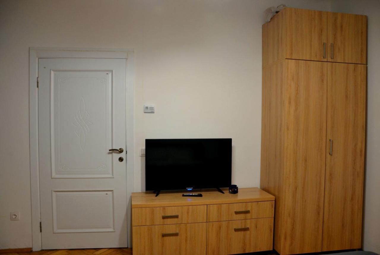 Brand New Apartment In City Center Leopoli Esterno foto
