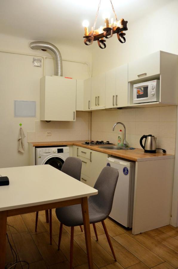 Brand New Apartment In City Center Leopoli Esterno foto